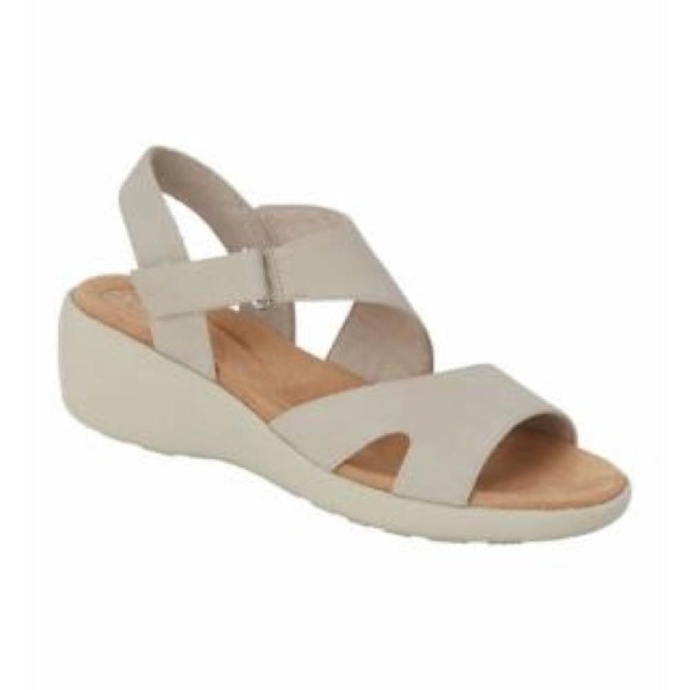 New Easy Spirit  Kiwi Wedge Sandals